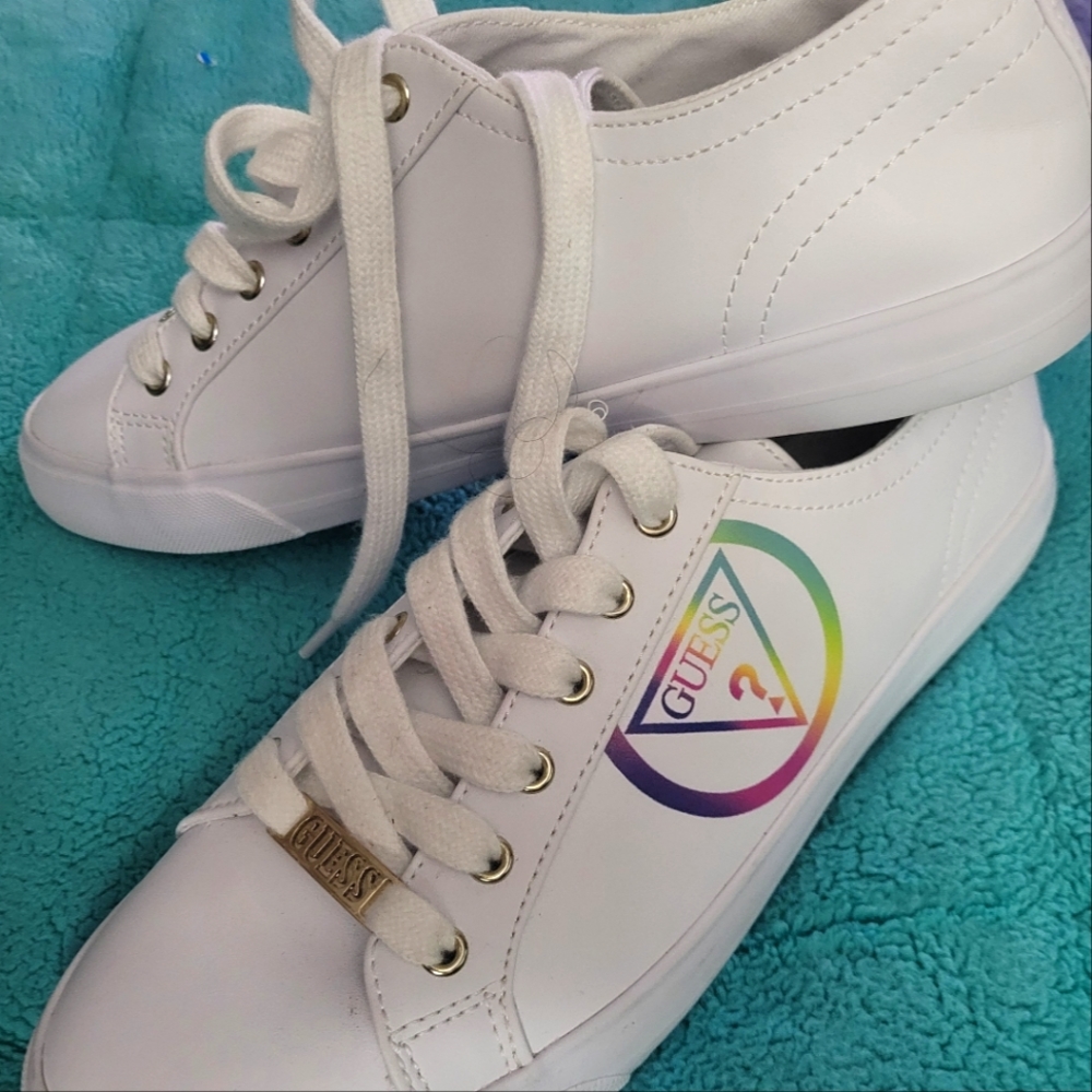 Guess tennis shoes